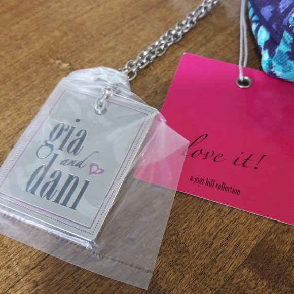 NWT Gia & Dani Clutch/Makeup/Coin Purse - Picture 7 of 8